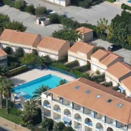 Agreable Dans Avec Piscine * Le Lavandou